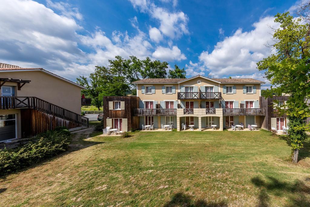 Vacanceole - Le Domaine Du Golf D'Albret Barbaste Exterior photo